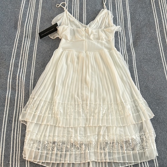 NWT Lace French Connection Ruffle Dress - Picture 2 of 4